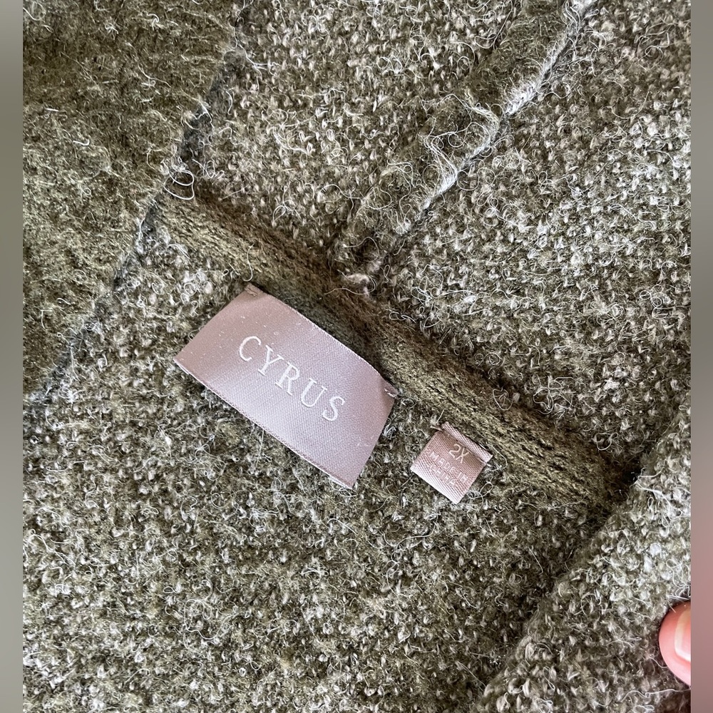 Cyrus Wool Oversized Cardigan - Picture 2 of 4